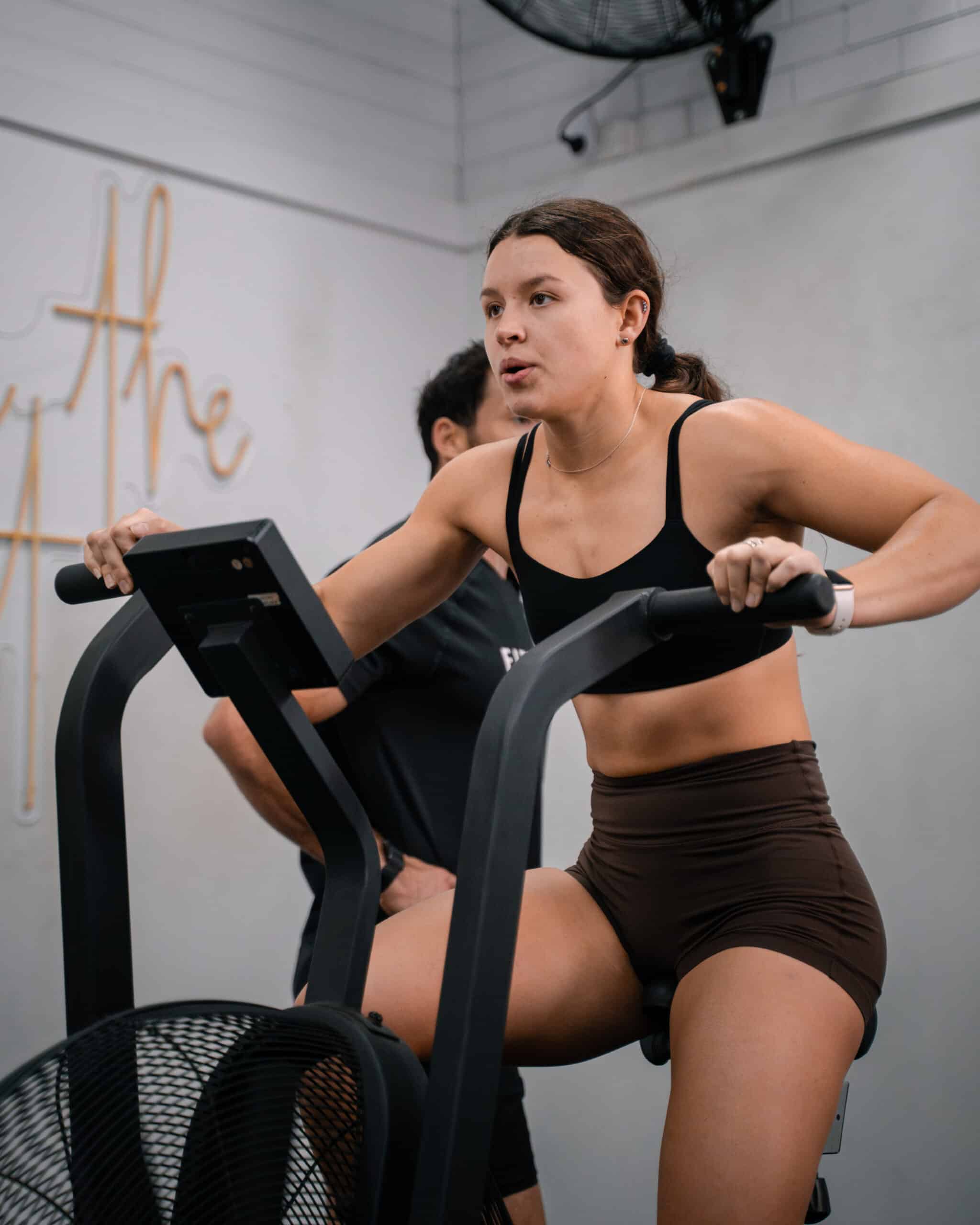 Location-Fitstop-Lift Dynamic Image