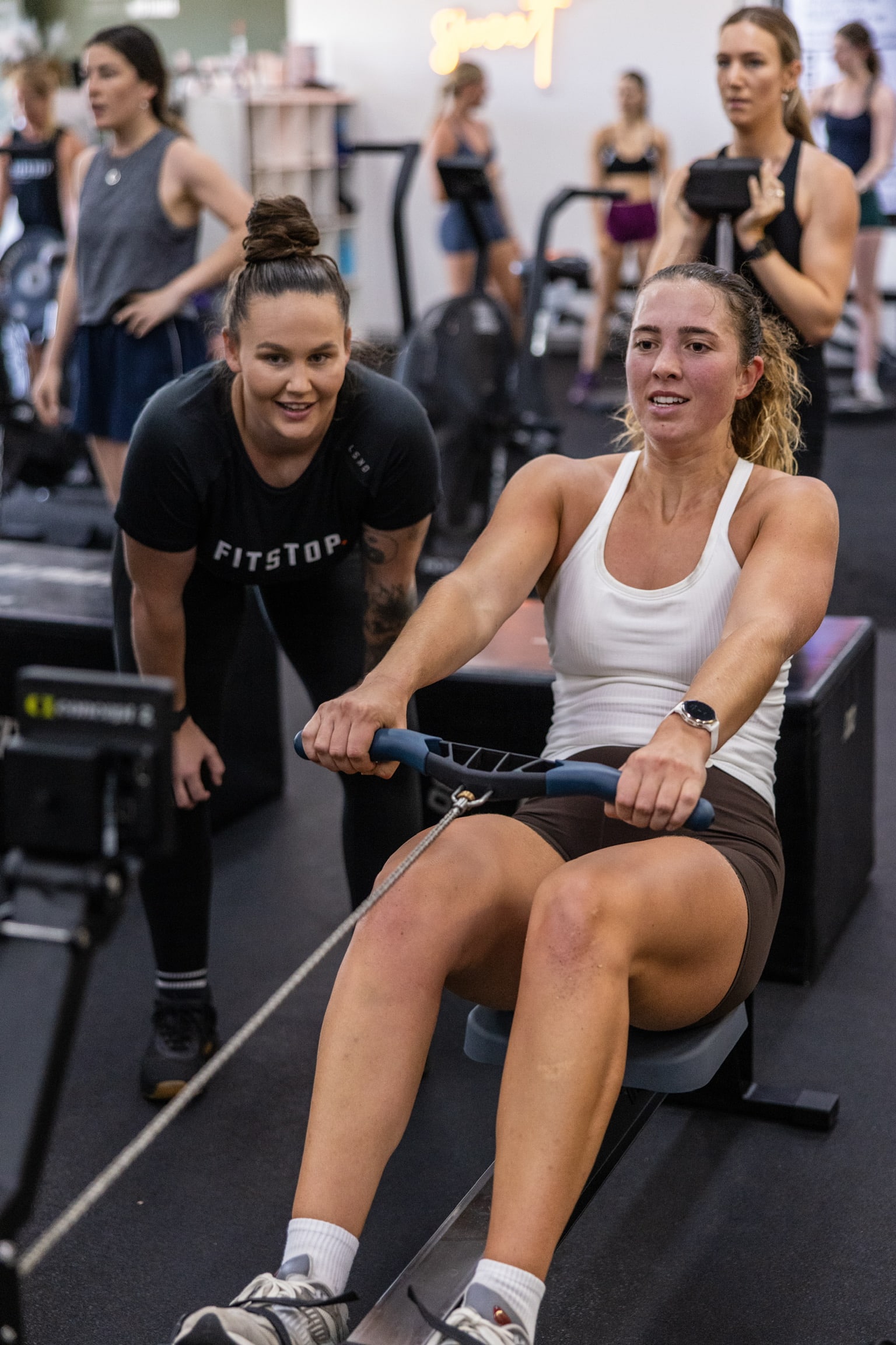 Location-Fitstop-Lift Dynamic Image